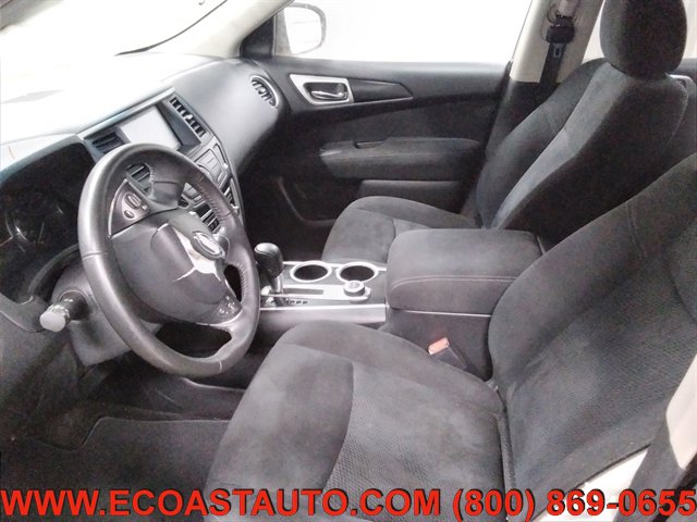 Used 2014 Nissan Pathfinder SV AWD/4WD image 10