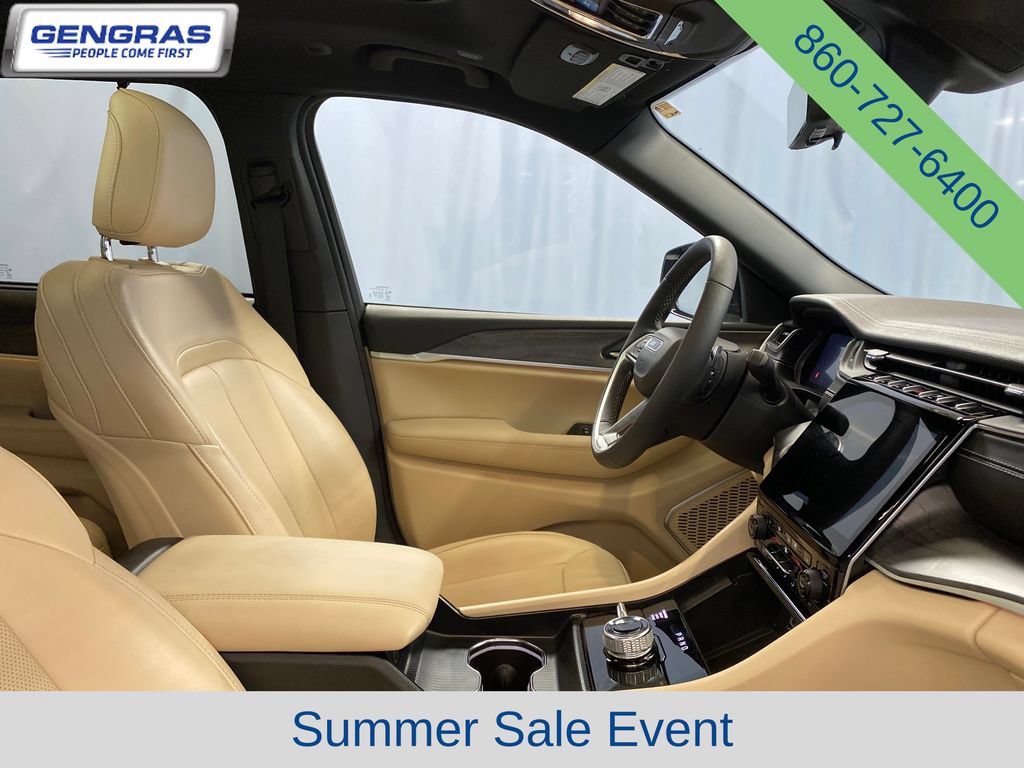 Used 2024 Jeep Grand Cherokee Limited w/ Luxury Tech Group II AWD/4WD image 45