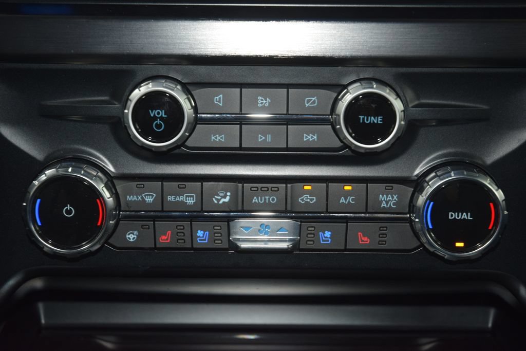 Used 2023 Ford F250 Lariat w/ Lariat Ultimate Package AWD/4WD image 36