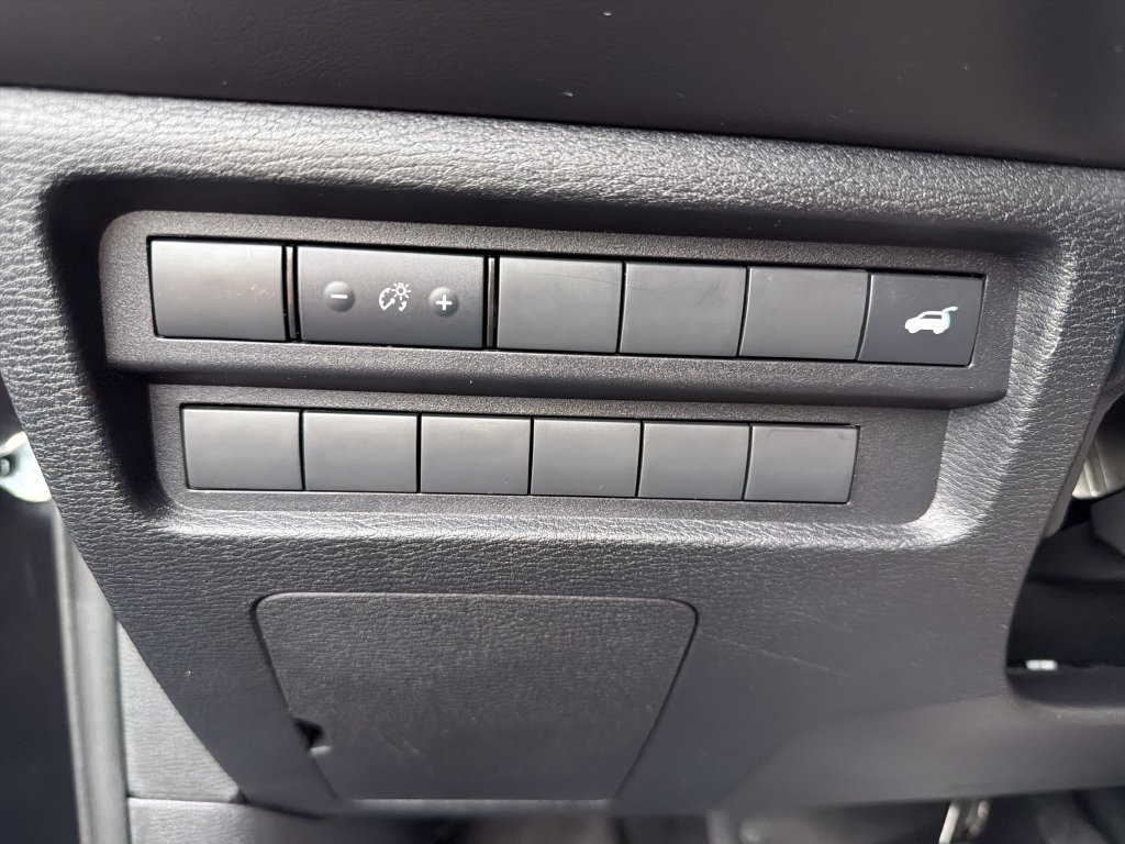 Used 2025 Mitsubishi Outlander SE AWD/4WD image 18