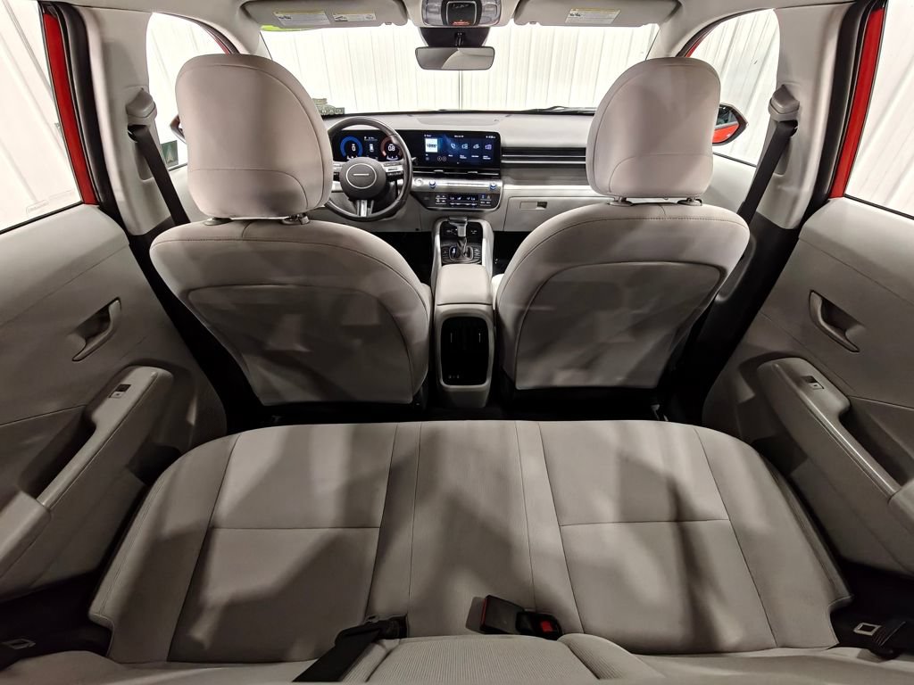 Used 2025 Hyundai Kona SEL AWD/4WD image 24