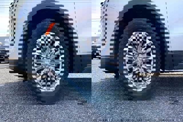 Used 2024 Cadillac XT4 Luxury w/ Trailering Package image 8