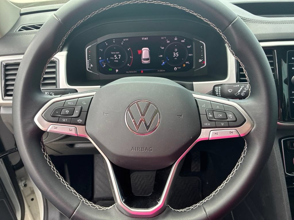 Used 2023 Volkswagen Atlas SE w/ Panoramic Sunroof Package FWD image 17