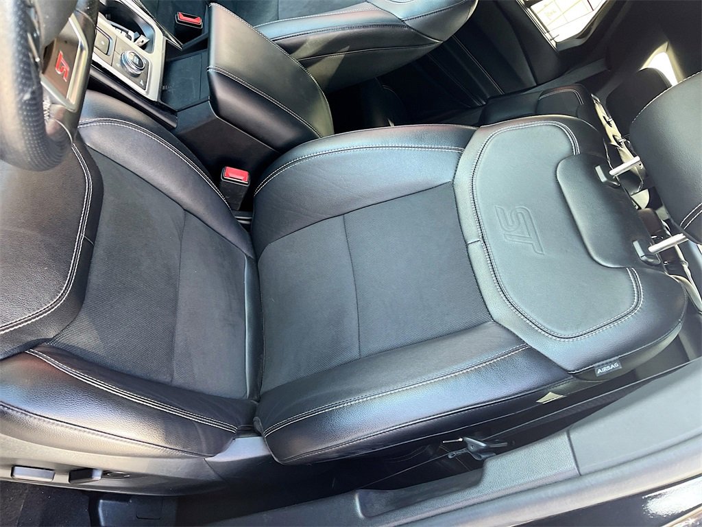 Used 2022 Ford Explorer ST image 18