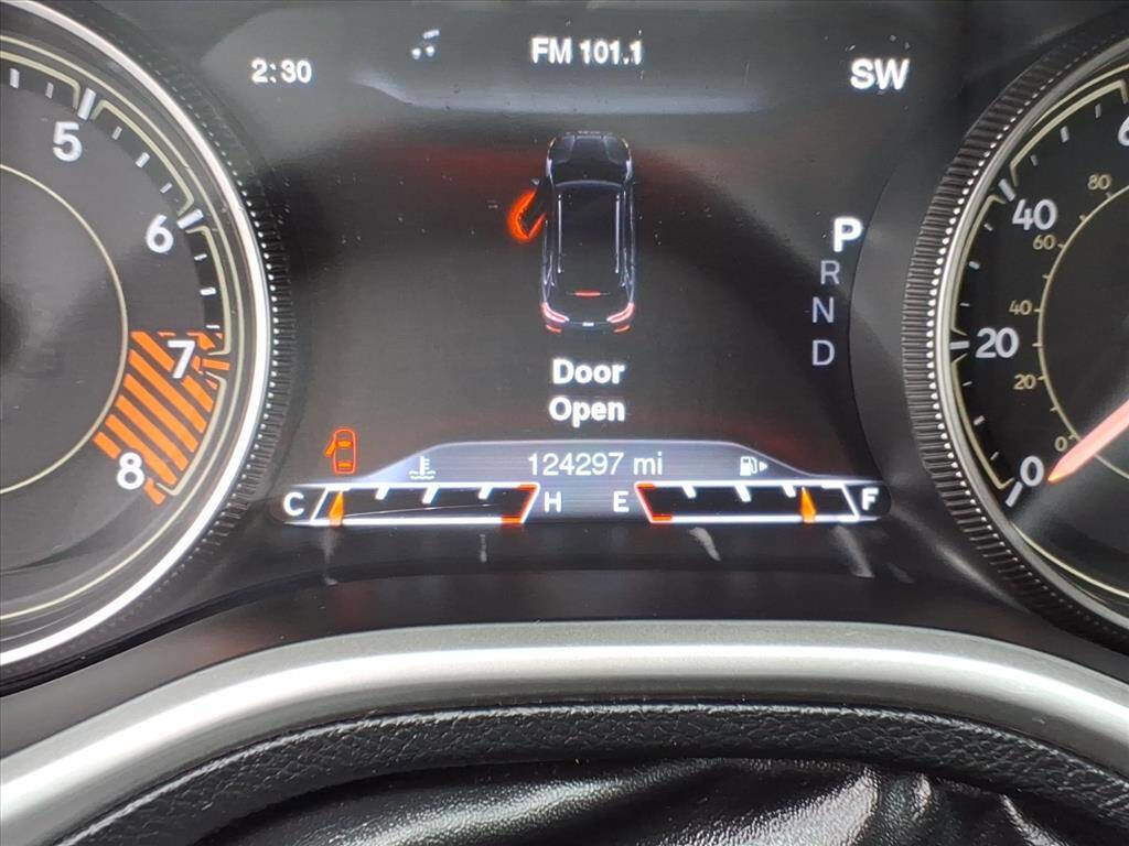 Used 2014 Jeep Cherokee Trailhawk w/ Leather Interior Group image 28