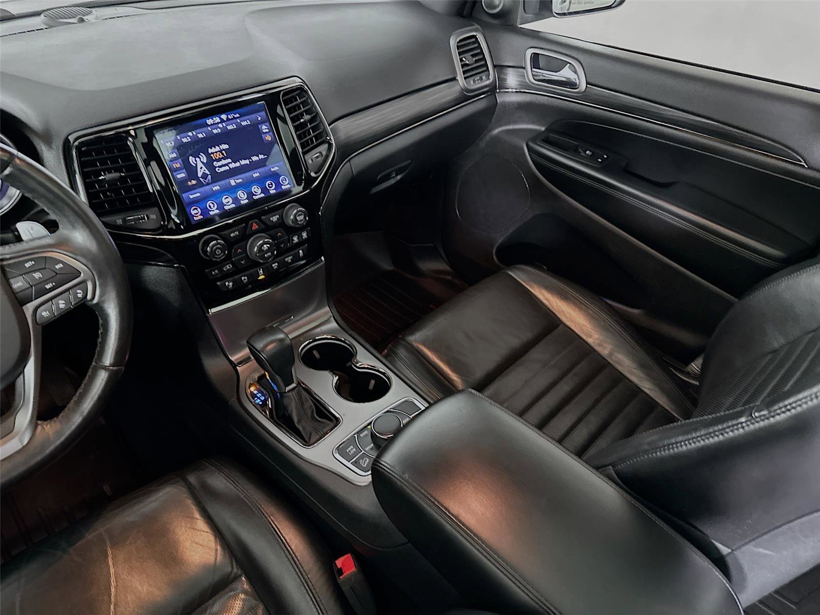 Used 2019 Jeep Grand Cherokee Limited X image 25