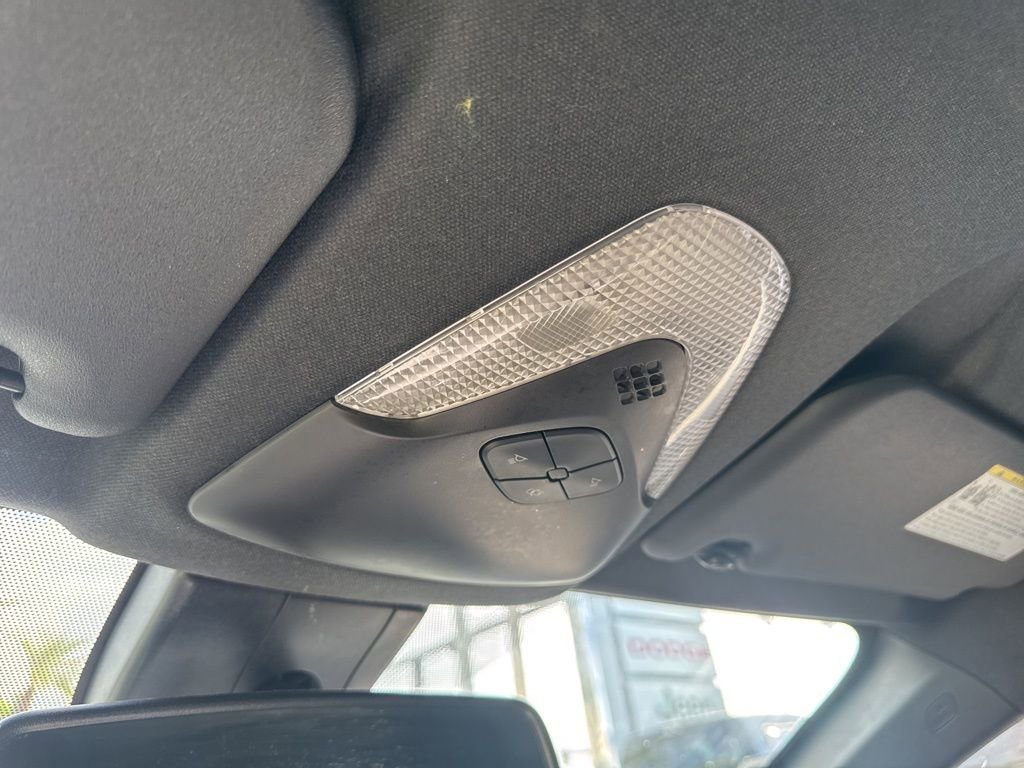 Used 2018 Toyota C-HR XLE image 18