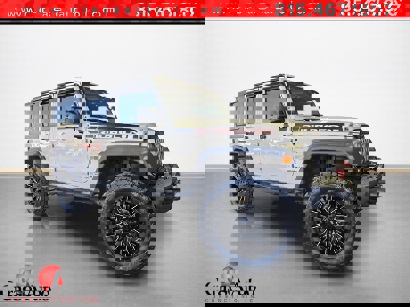 Used 2017 Jeep Wrangler Unlimited Rubicon w/ Quick Order Package 24Z Recon image 1