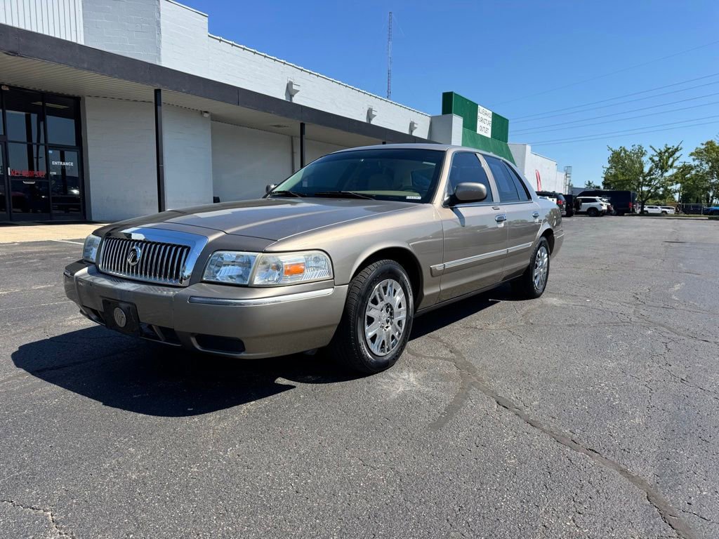 Used 2006 Mercury Grand Marquis GS RWD image 1
