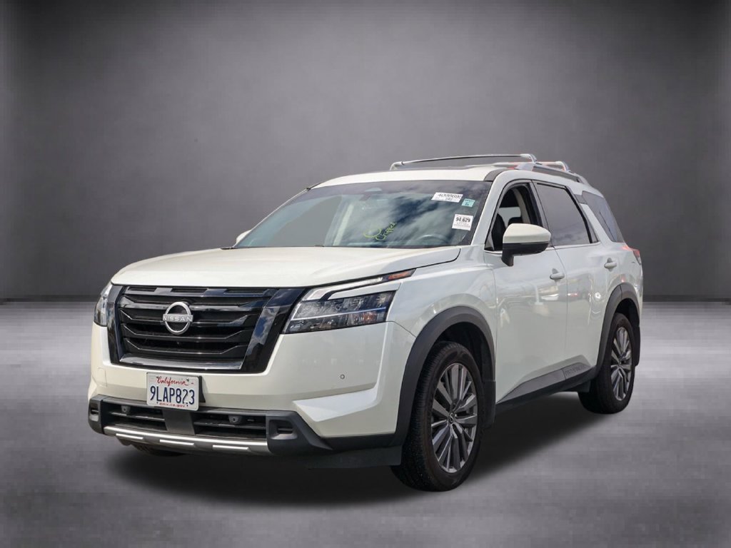 Used 2024 Nissan Pathfinder SL w/ SL Premium Package FWD image 9