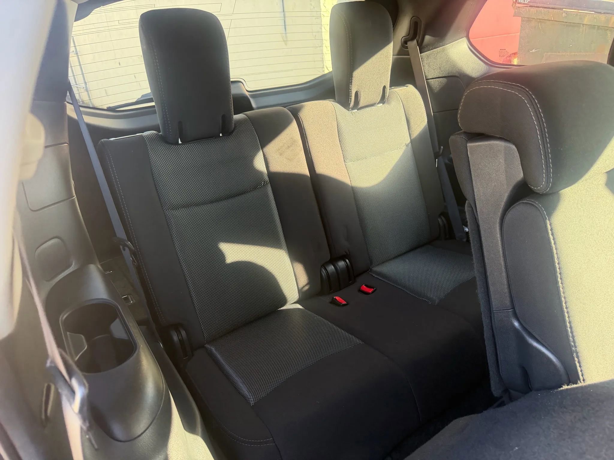 Used 2018 Nissan Pathfinder S image 27