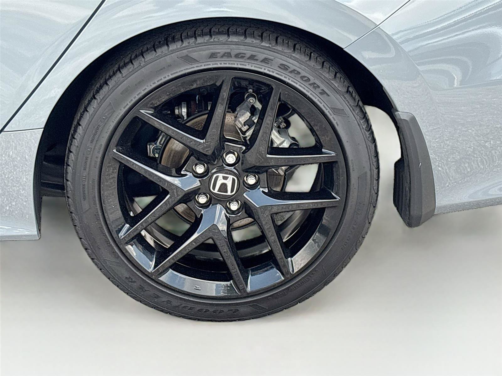 Certified 2025 Honda Civic Sport image 32