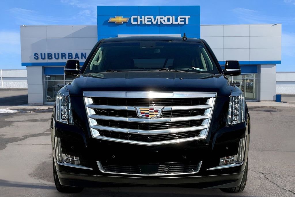 Used 2020 Cadillac Escalade Premium Luxury image 3