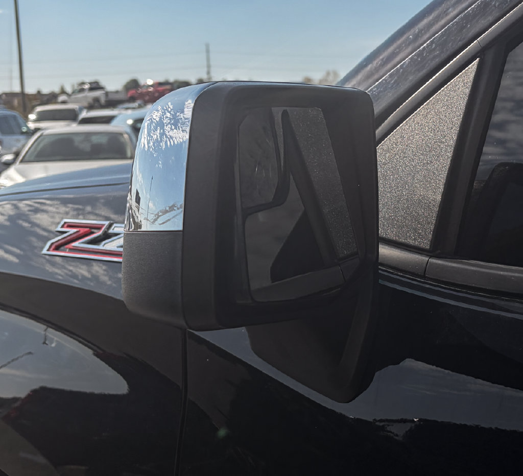 Used 2019 Chevrolet Silverado 1500 LT w/ Texas Edition AWD/4WD image 16