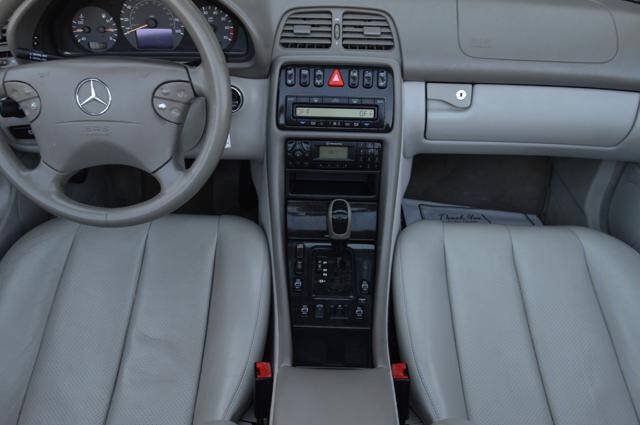 Used 2001 Mercedes-Benz CLK 430 Cabriolet image 29