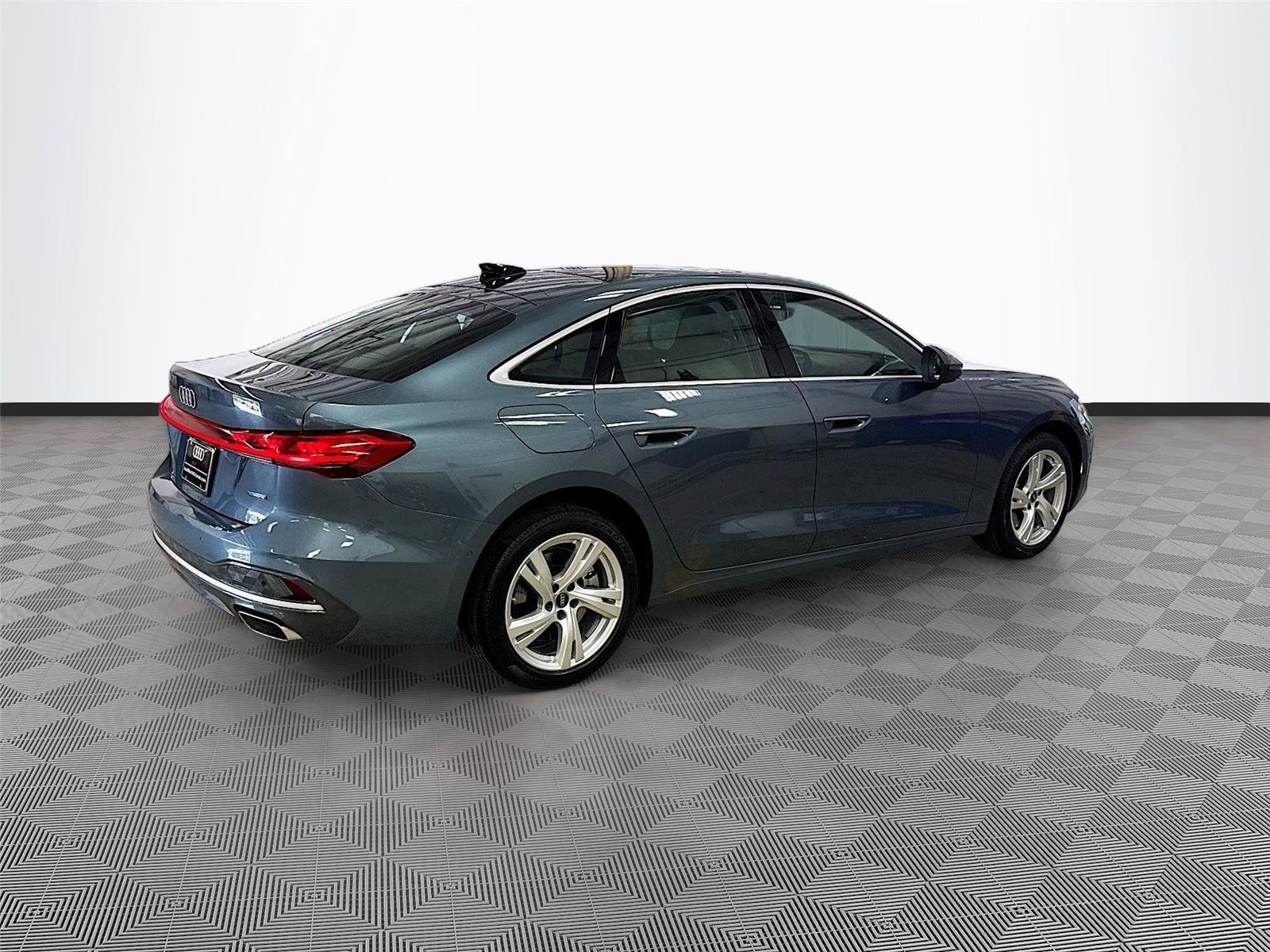 Used 2025 Audi A5 2.0T Prestige AWD/4WD image 7