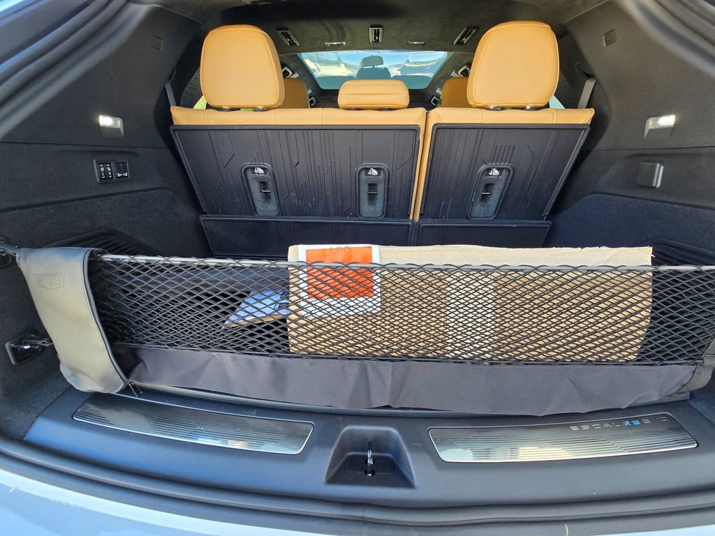 New 2026 Cadillac Escalade IQ Sport 2 w/ LPO, ONYX Package image 37