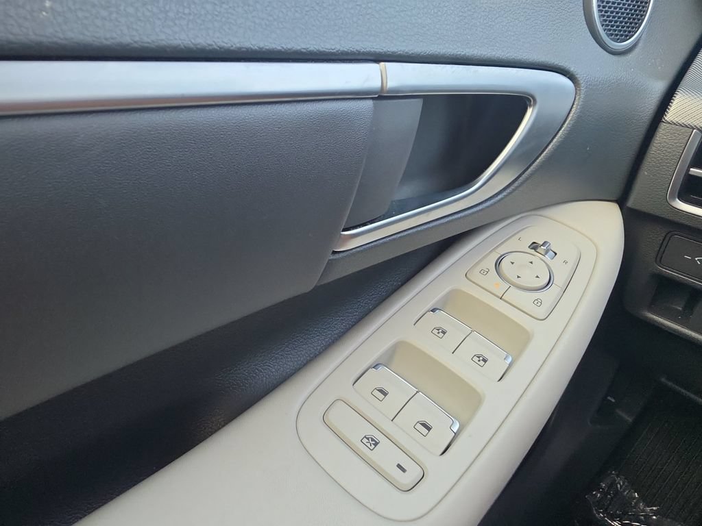 Certified 2025 Hyundai Sonata SEL FWD image 23