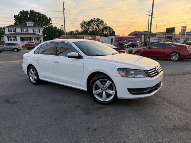 Used 2014 Volkswagen Passat 1.8T SE FWD image 2
