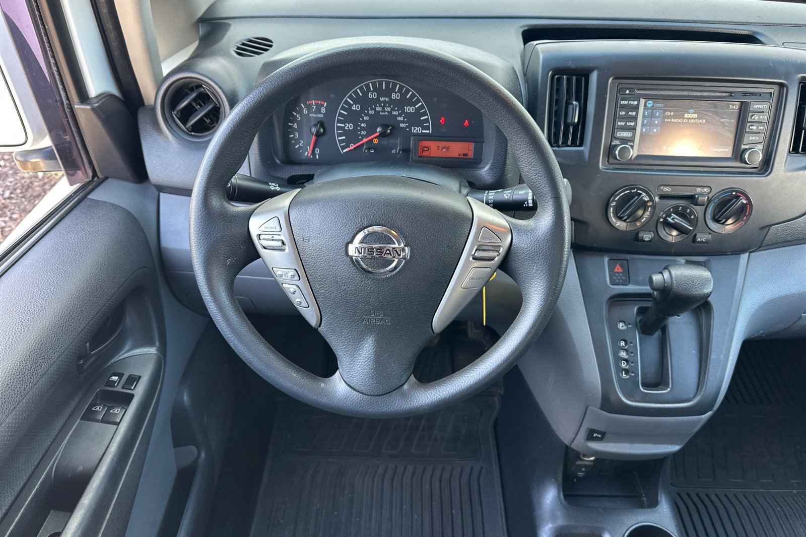 Used 2018 Nissan NV200 SV w/ Navigation Package image 16