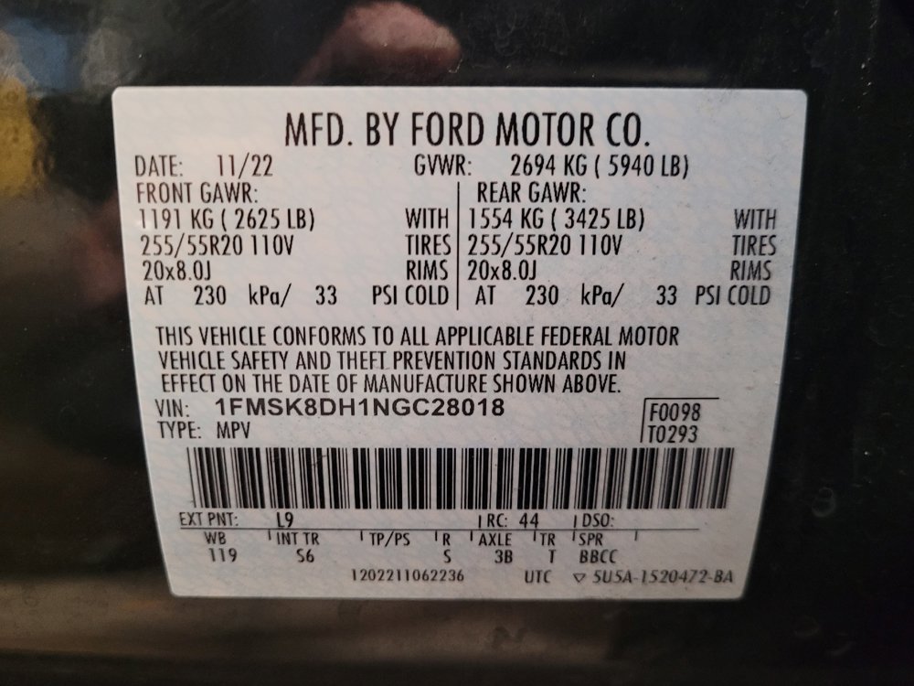 Used 2022 Ford Explorer XLT w/ Equipment Group 202A AWD/4WD image 33