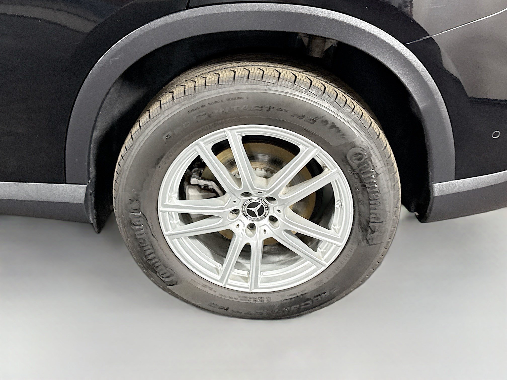 Used 2023 Mercedes-Benz GLC 300 4MATIC w/ Exclusive Trim Package image 37