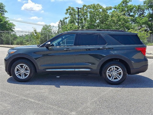 Used 2022 Ford Explorer XLT image 7