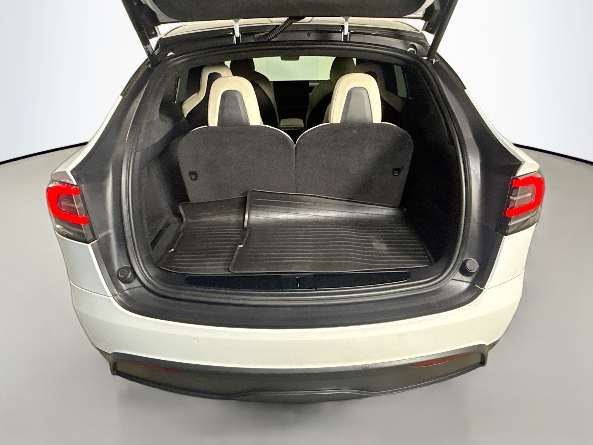 Used 2022 Tesla Model X Plaid AWD/4WD image 31