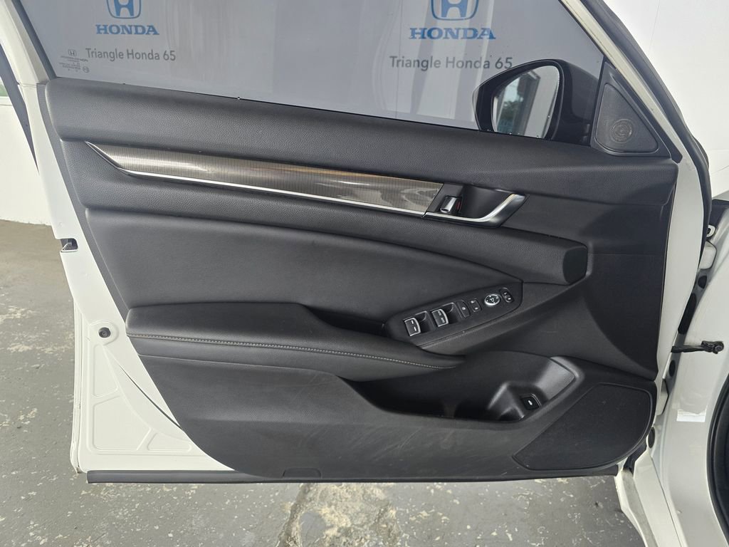 Used 2019 Honda Accord Sport image 18