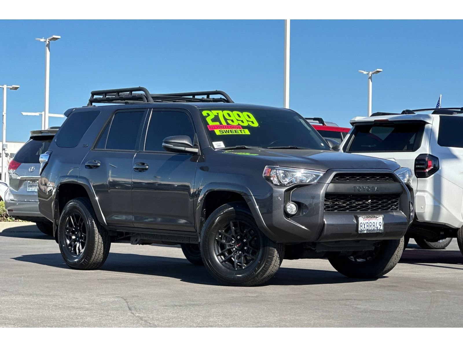 Used 2018 Toyota 4Runner SR5 Premium AWD/4WD image 2