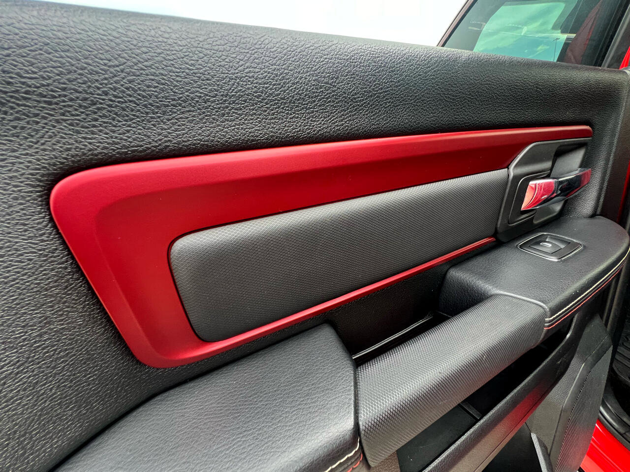 Used 2016 RAM 1500 Rebel AWD/4WD image 58