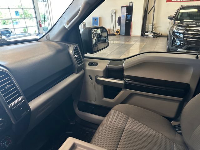 Used 2017 Ford F150 XLT AWD/4WD image 23