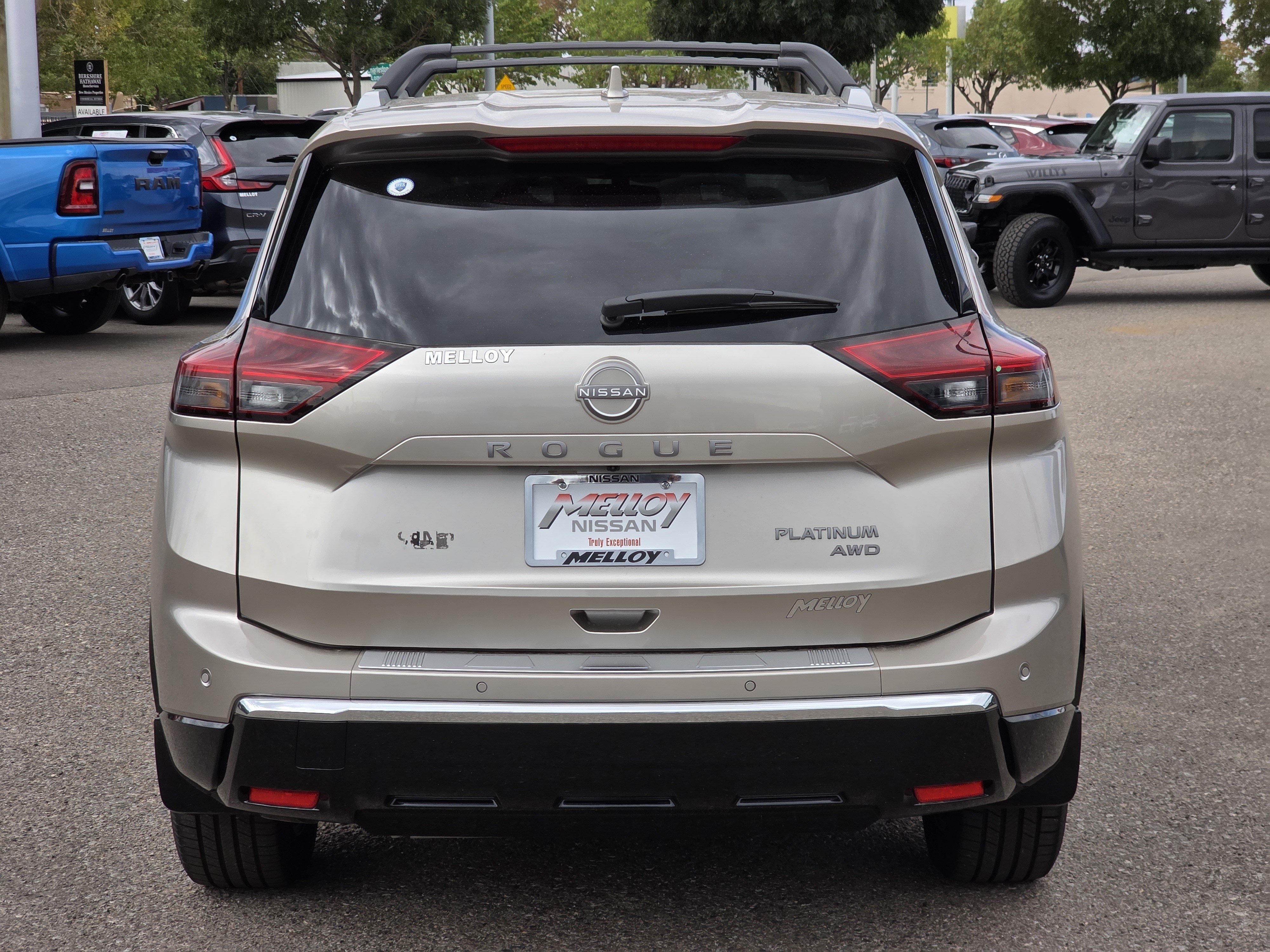 Certified 2026 Nissan Rogue Platinum w/ Platinum Premium Package AWD/4WD image 39