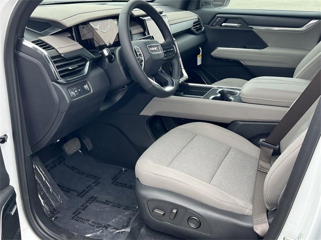 New 2025 GMC Acadia Elevation image 9