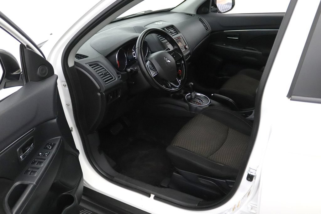 Used 2016 Mitsubishi Outlander Sport ES AWD/4WD image 14
