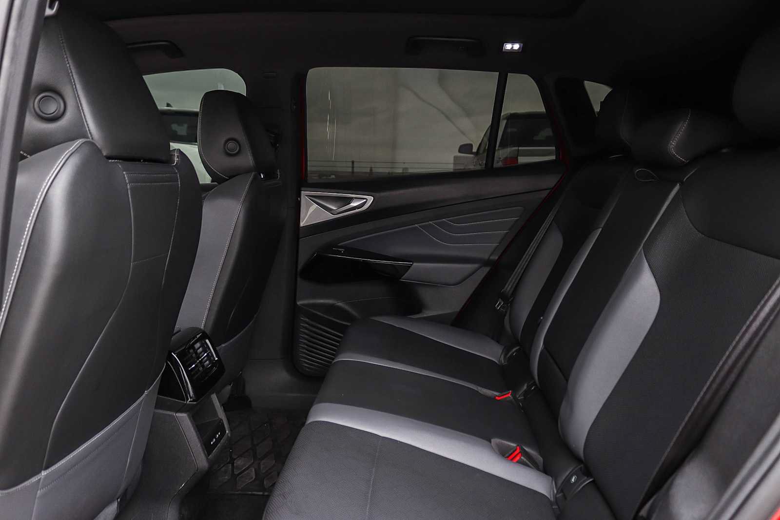 Used 2023 Volkswagen ID.4 Pro S RWD image 17