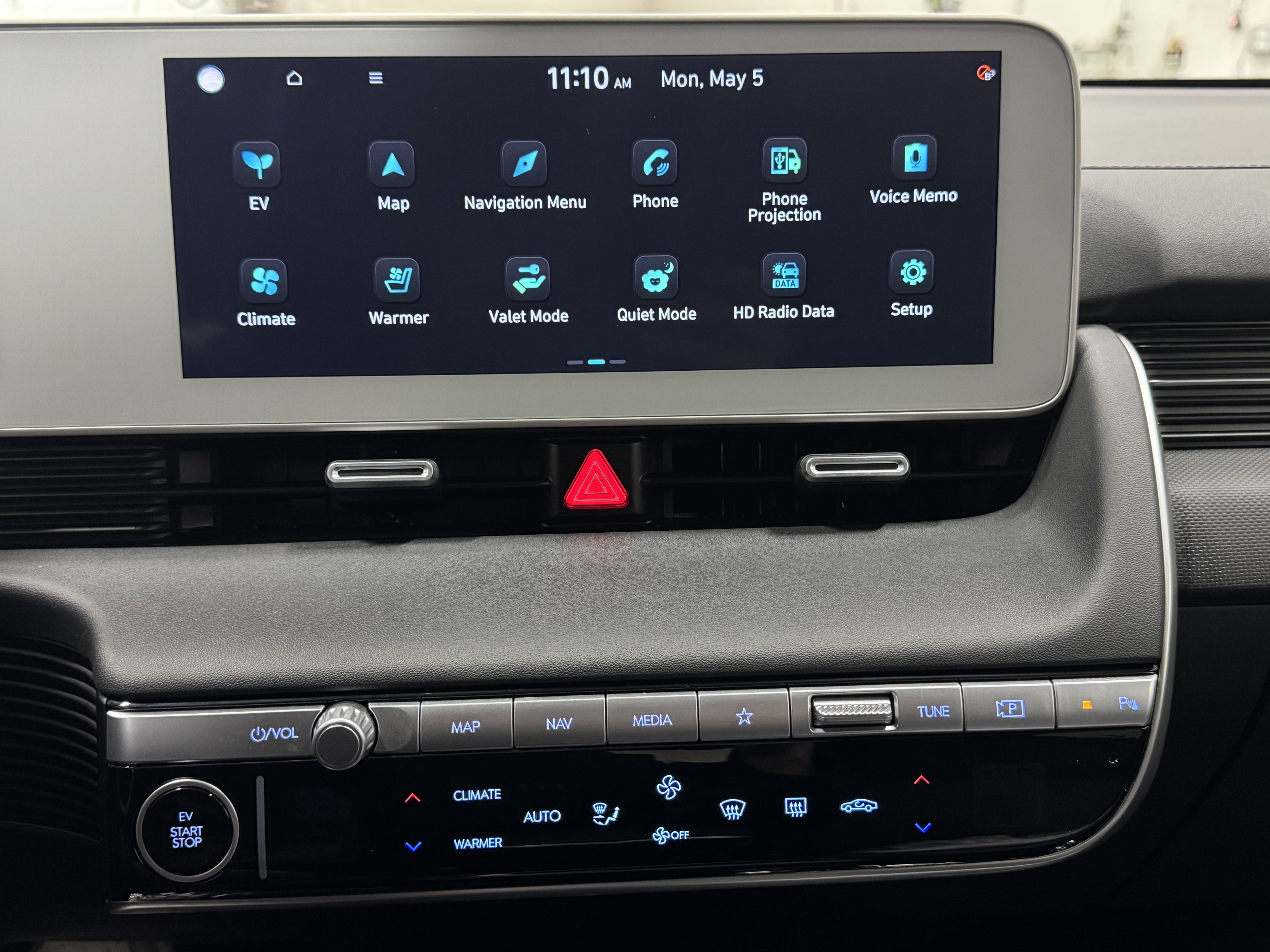 Used 2024 Hyundai Ioniq 5 SEL image 28