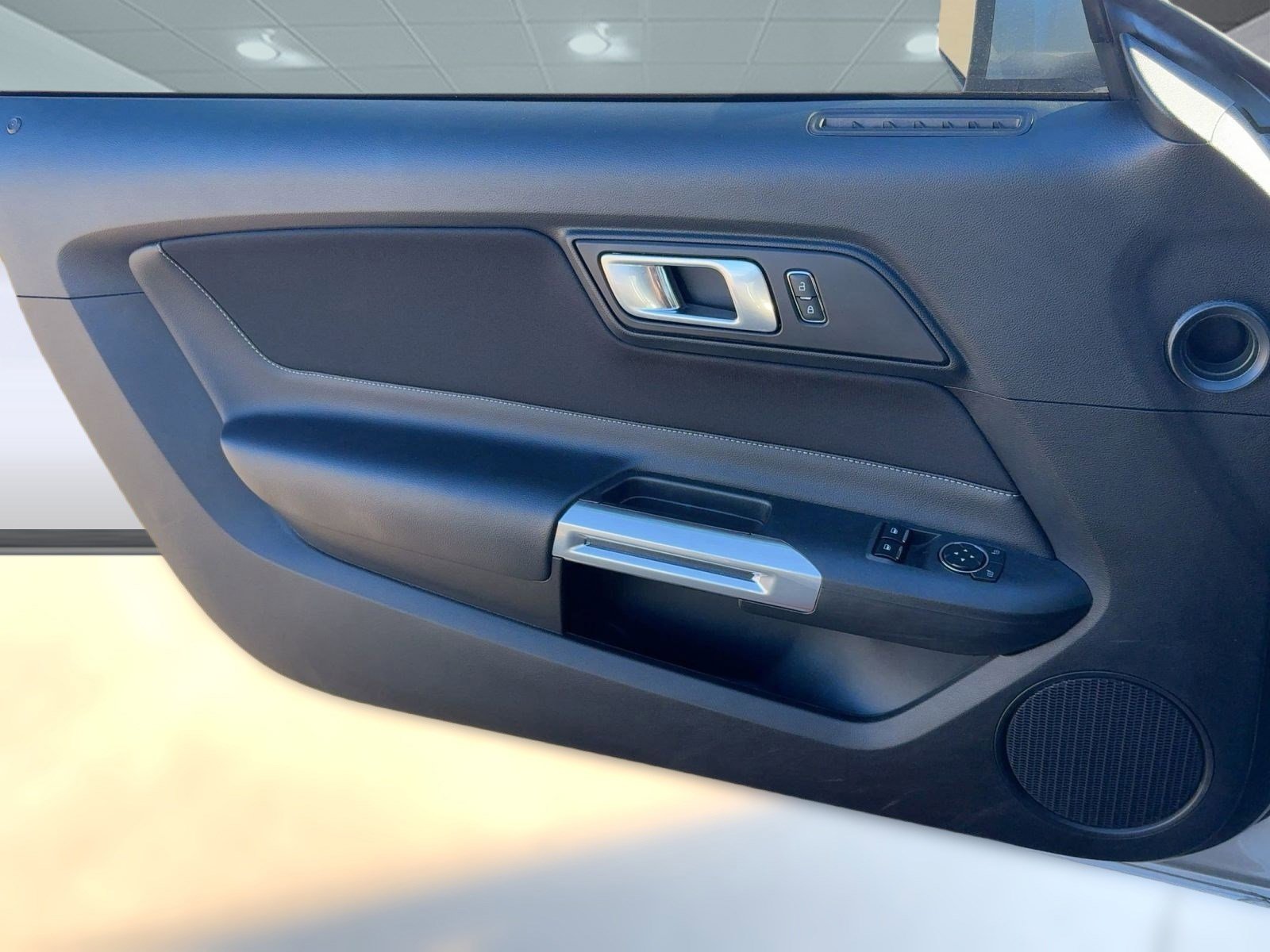 Used 2021 Ford Mustang Coupe image 20