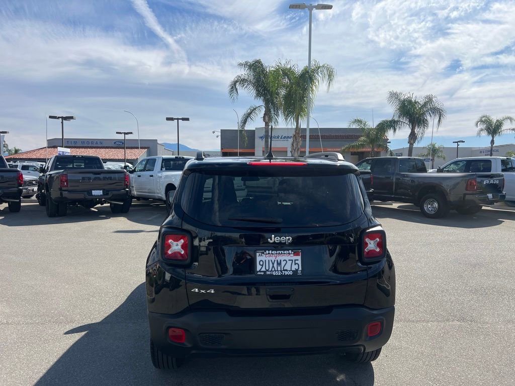 Used 2023 Jeep Renegade Latitude w/ Sun & Fun Group image 7