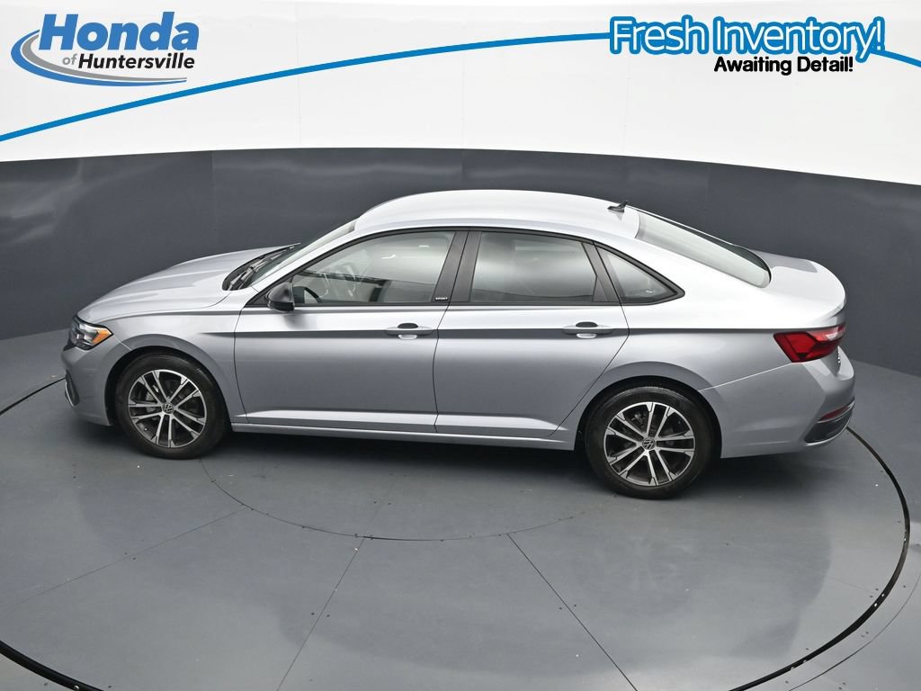 Used 2024 Volkswagen Jetta Sport FWD image 20
