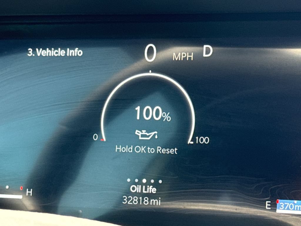 Used 2024 Jeep Grand Cherokee Altitude RWD image 30