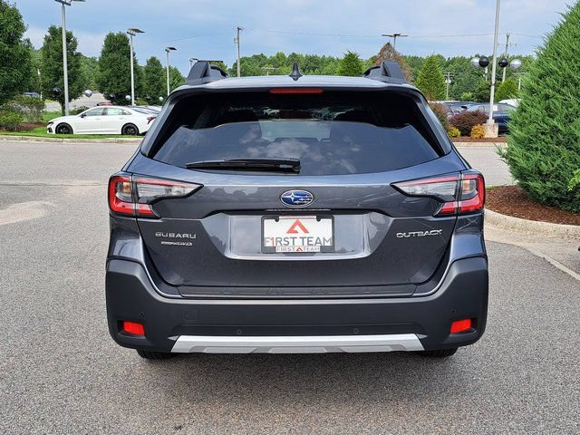 Certified 2025 Subaru Outback Limited AWD/4WD image 6