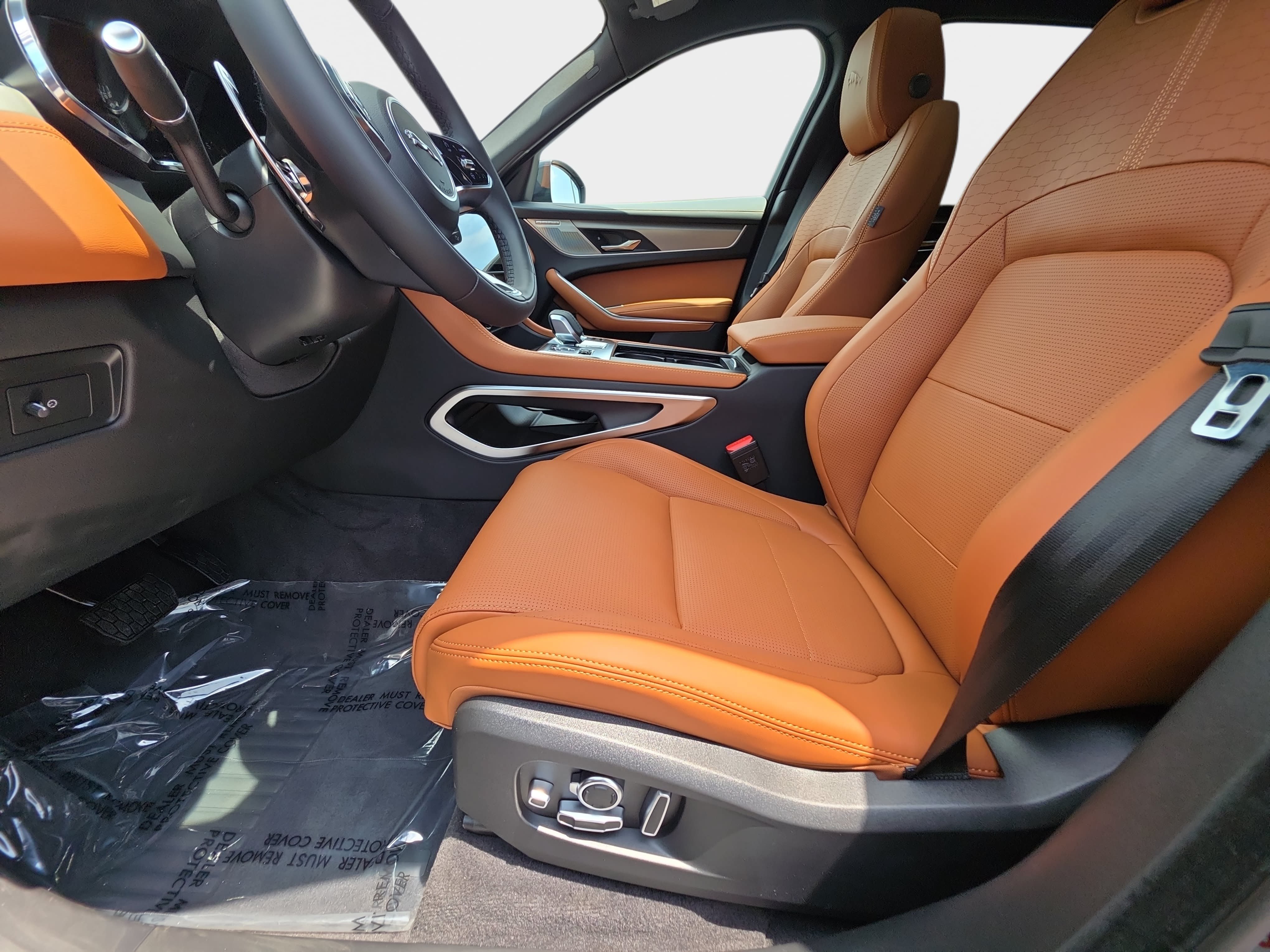 New 2026 Jaguar F-PACE R-Dynamic S AWD/4WD image 15