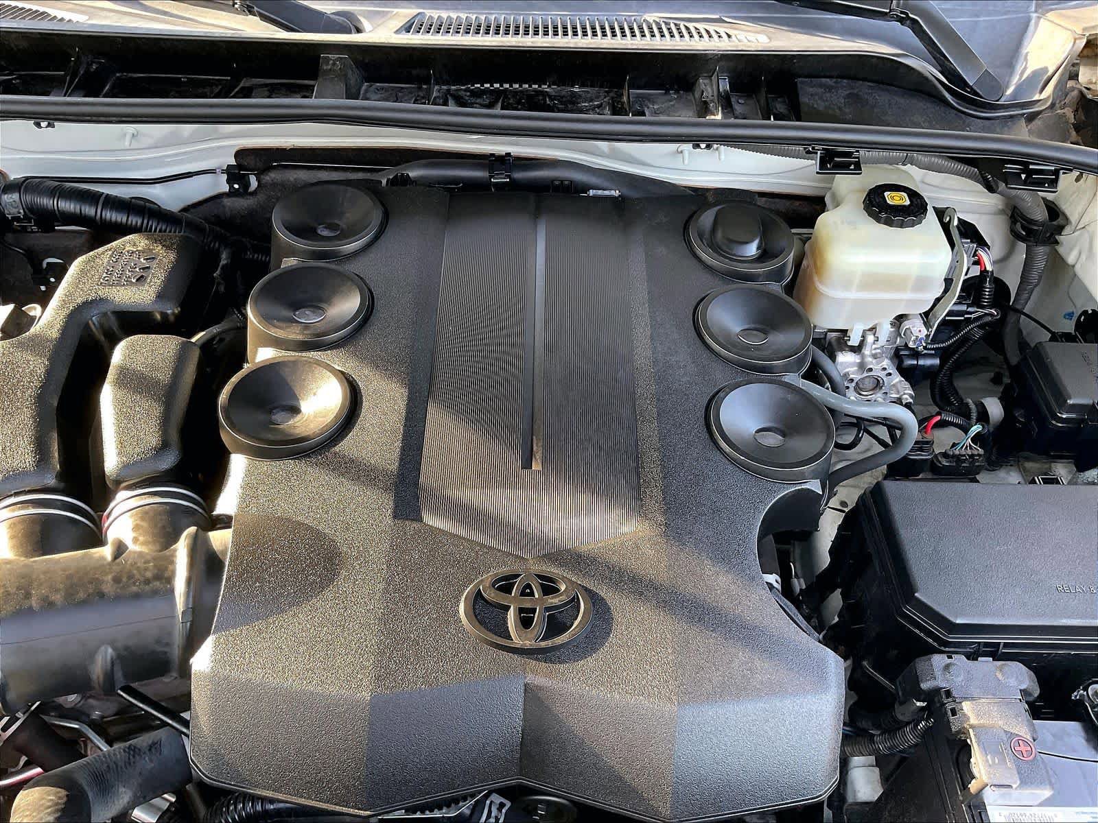 Used 2020 Toyota 4Runner Limited image 32