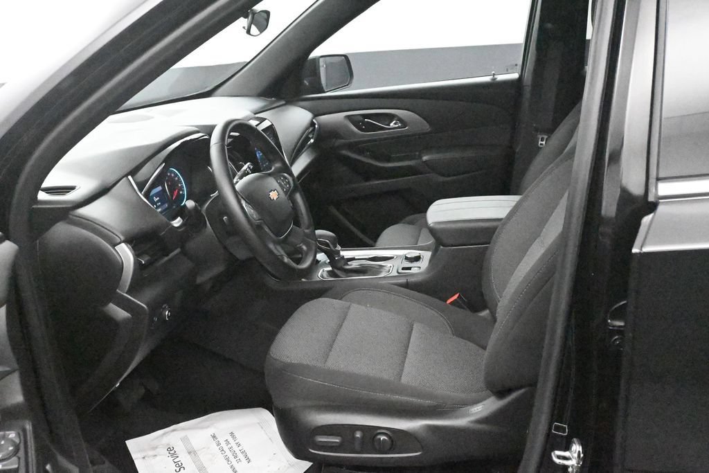 Certified 2023 Chevrolet Traverse LT AWD/4WD image 10