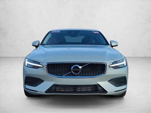 Used 2020 Volvo S60 T6 Momentum image 2