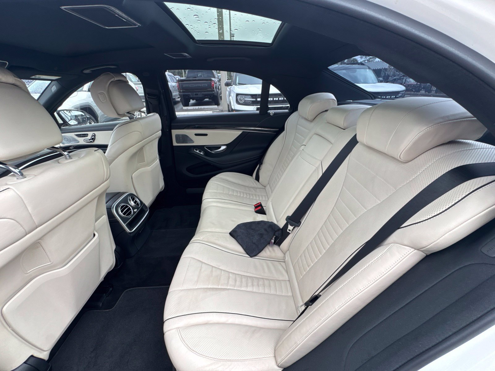 Used 2020 Mercedes-Benz S 560 Sedan image 18
