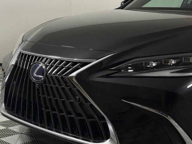 Certified 2022 Lexus ES 300h Ultra Luxury w/ Accessory Package 2 FWD image 14
