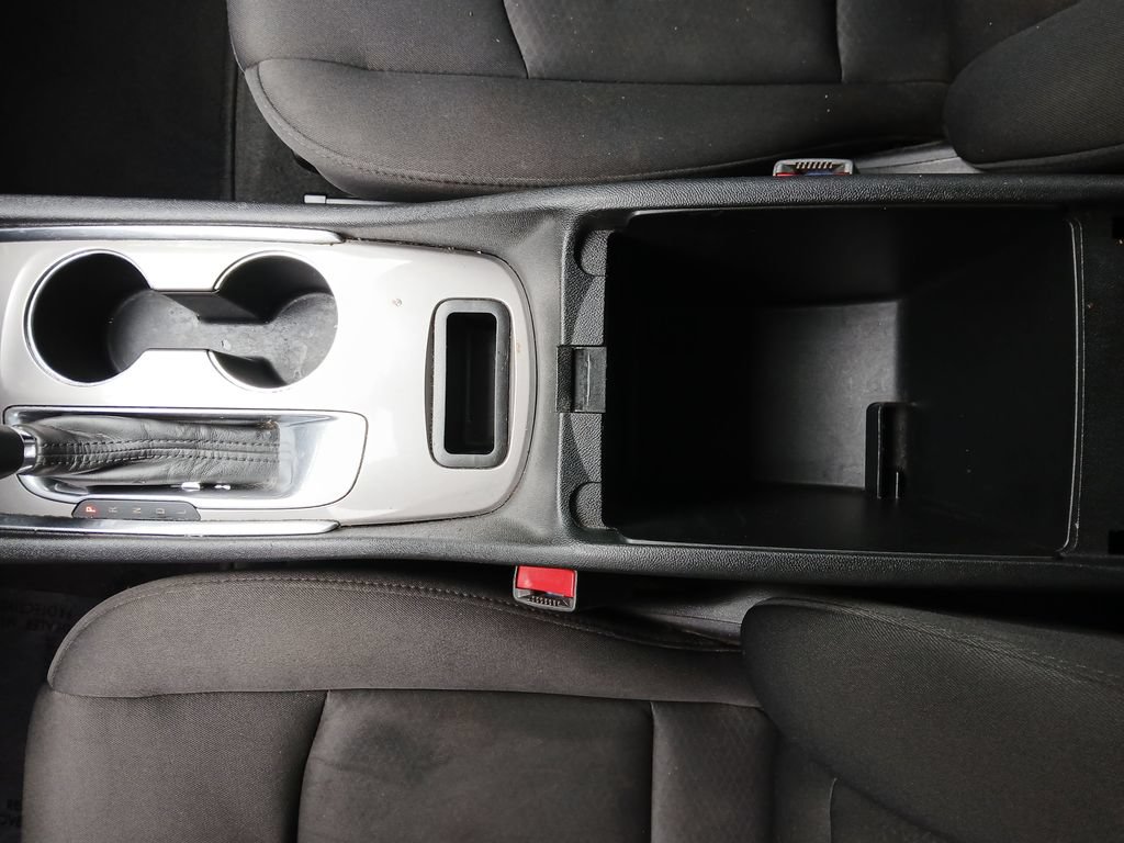 Used 2020 Chevrolet Malibu LT FWD image 25