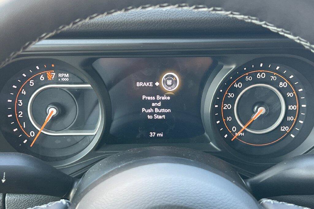 New 2026 Jeep Gladiator Sport AWD/4WD image 23